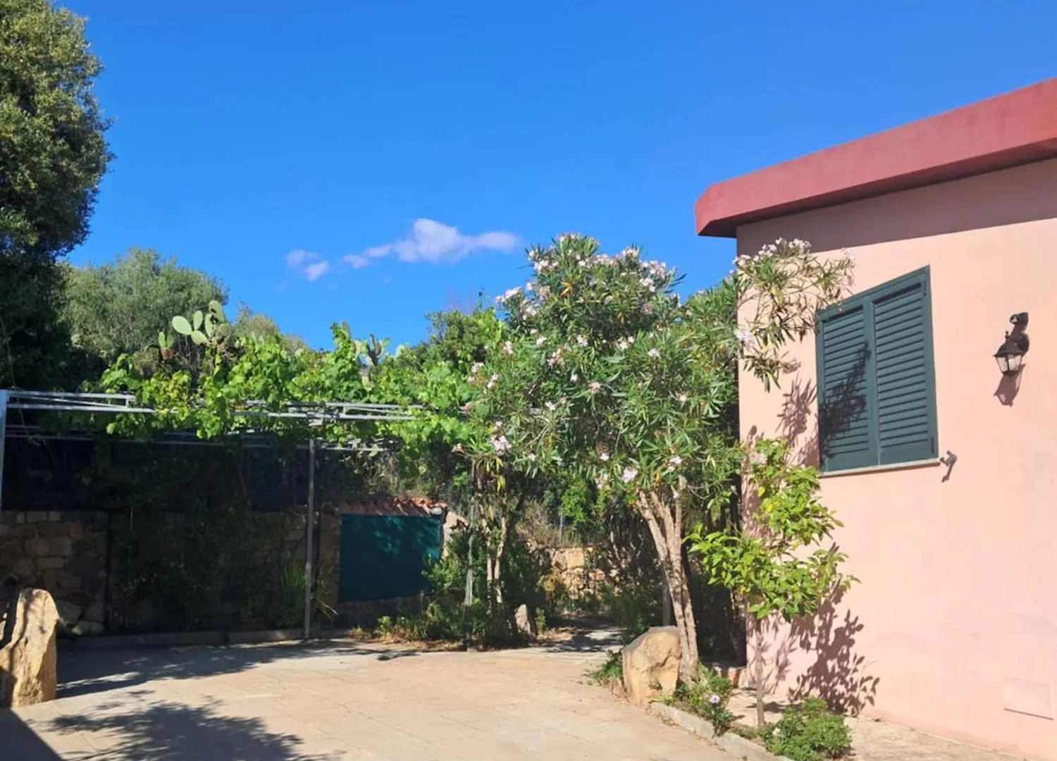 Willa Sa Domu Solanas  0*, Solanas (Cagliari) Włochy